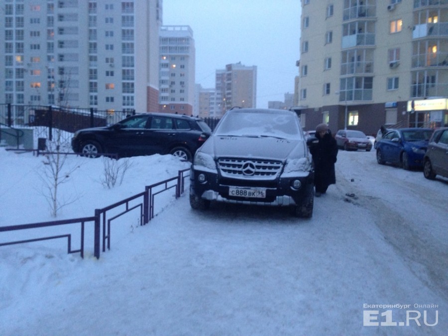 Куда отправить фото с нарушением парковки красноярск