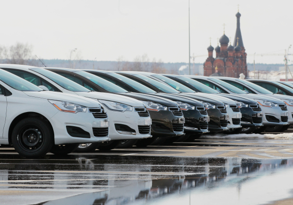 Новые автомобили российской сборки подорожают в 2014 году