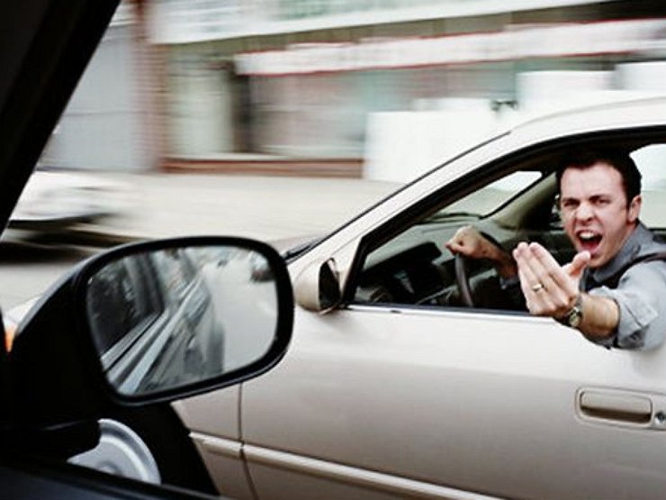 От чего чаще раздражаются водители автомобилей?