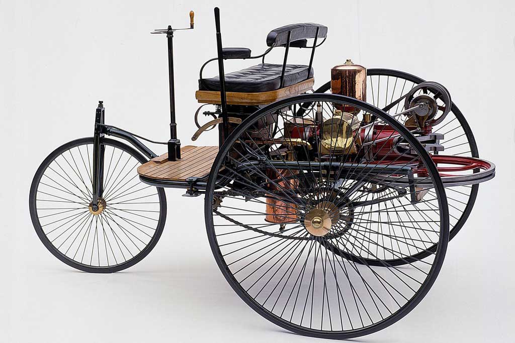 Первые автомобили в мире