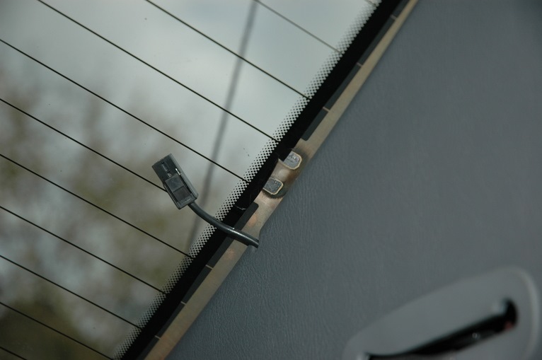 Ремонт обогрева заднего стекла: нитей, контактов, проводки своими руками