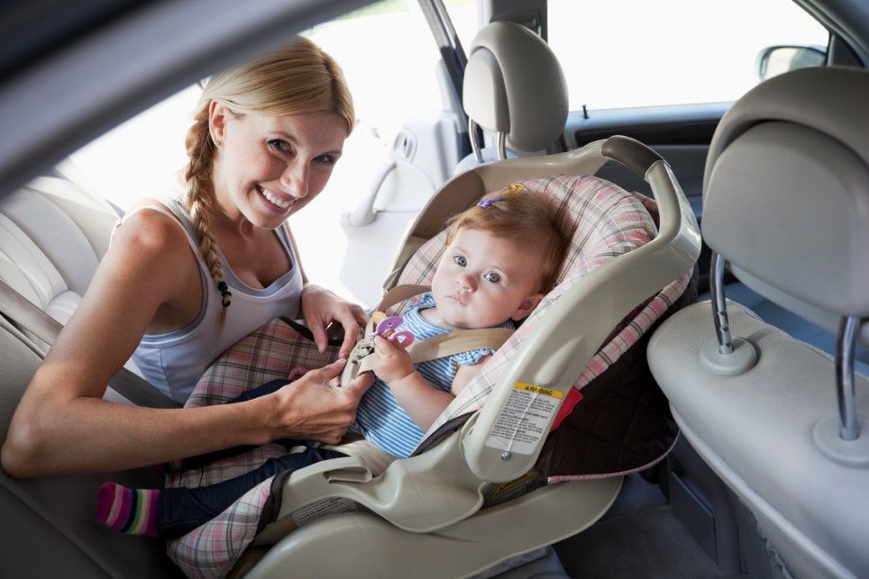 Самое безопасное место в автомобиле для ребенка (детского кресла) по статистике
